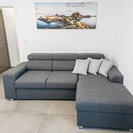 Mary - Polarstar Real Estate Appartement *